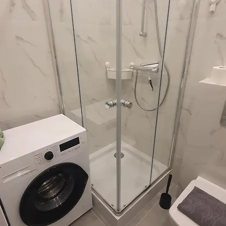 U Portera Przy Skwerze Kosciuszki アパート