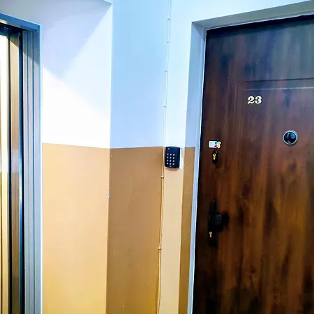 アパート U Portera Przy Skwerze Kosciuszki グディニャ